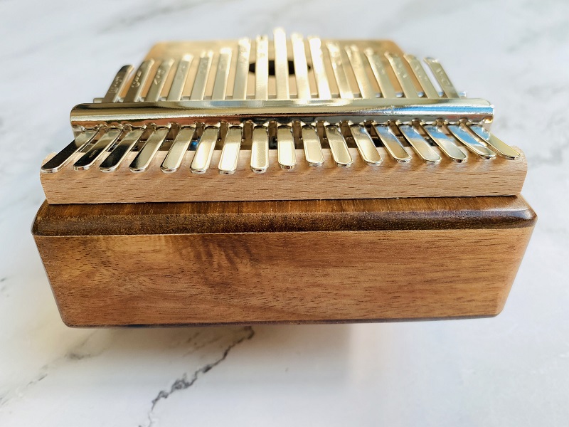 Nếu bạn đang cảm thấy chán ngấy hãy thử ngay chiếc nhạc cụ Kalimba Nếu bạn đang cảm thấy chán ngấy hãy thử ngay chiếc nhạc cụ Kalimba