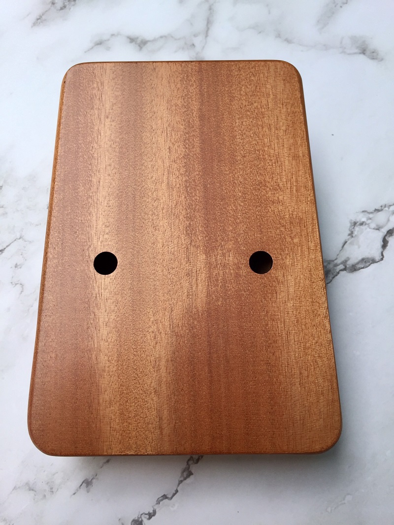 Đàn Kalimba 17 Phím Gỗ Mahogany Viền Đậm Bo Góc Classic XinZheng KaLinh Đàn Kalimba 17 Phím Gỗ Mahogany Viền Đậm Bo Góc Classic XinZheng KaLinh