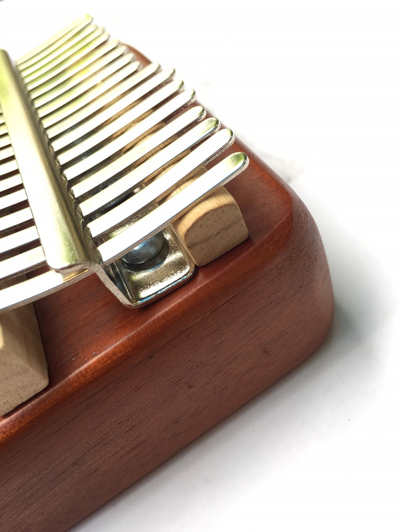 Đàn Kalimba Bo Góc 17 Phím Gỗ Classic Đàn Kalimba 17 Phím Gỗ Mahogany Bo Góc Classic XinZheng KaLinh