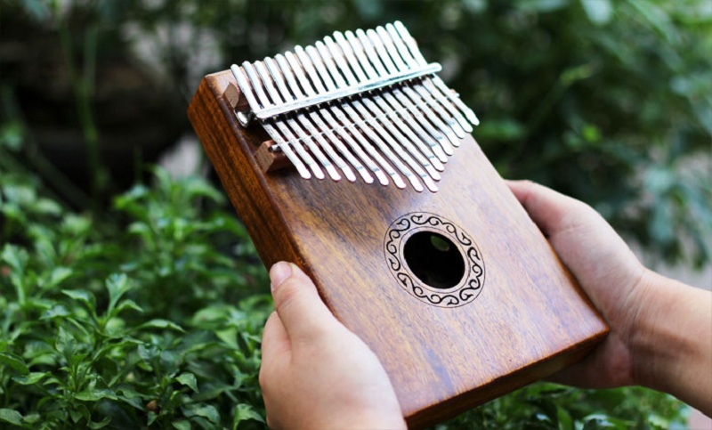 Khí hậu quá nóng hoặc quá lạnh cũng ảnh hưởng đến đàn Kalimba Khí hậu quá nóng hoặc quá lạnh cũng ảnh hưởng đến đàn Kalimba