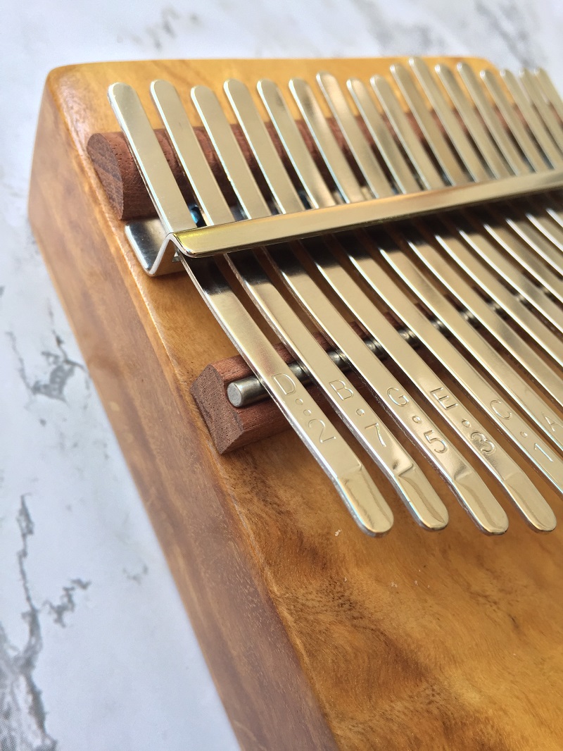 Đàn Kalimba 17 Phím Gỗ Trinh Nam Âm Đáy KaLinh Đàn Kalimba 17 Phím Gỗ Trinh Nam Âm Đáy KaLinh