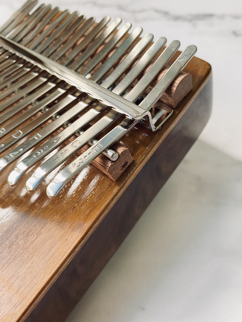 đàn kalimba 17 phím âm đáy gỗ Walnut kalinh đàn kalimba 17 phím âm đáy gỗ Walnut kalinh
