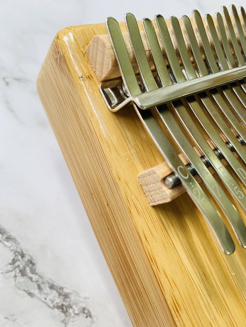 Đàn Kalimba 17 Phím Gỗ Tre Cổ Điển Classic Gecko KaLinh Đàn Kalimba 17 Phím Gỗ Tre Cổ Điển Classic Gecko KaLinh