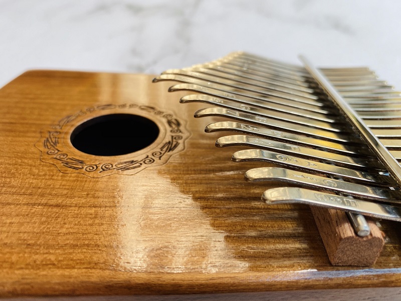 Đàn Kalimba 17 Phím Gỗ Óc Chó Classic Walnut KaLinh Đàn Kalimba 17 Phím Gỗ Óc Chó Classic Walnut KaLinh