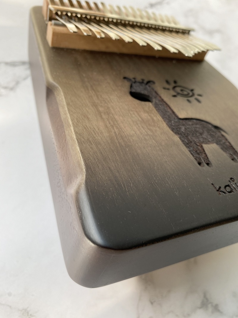 Đàn Kalimba 17 Phím Gỗ Mahogany Hươu Nâu Classic KaLinh Đàn Kalimba 17 Phím Gỗ Mahogany Hươu Nâu Classic KaLinh