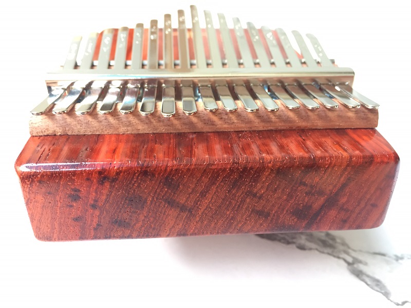 Đàn Kalimba 17 Phím Gỗ Nguyên Khối Hoa Lê Đỏ KaLinh Đàn Kalimba 17 Phím Gỗ Nguyên Khối Hoa Lê Đỏ KaLinh