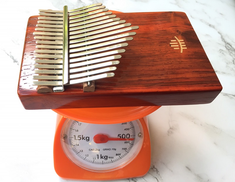 Đàn Kalimba 17 Phím Gỗ Nguyên Khối Hoa Lê Đỏ KaLinh Đàn Kalimba 17 Phím Gỗ Nguyên Khối Hoa Lê Đỏ KaLinh