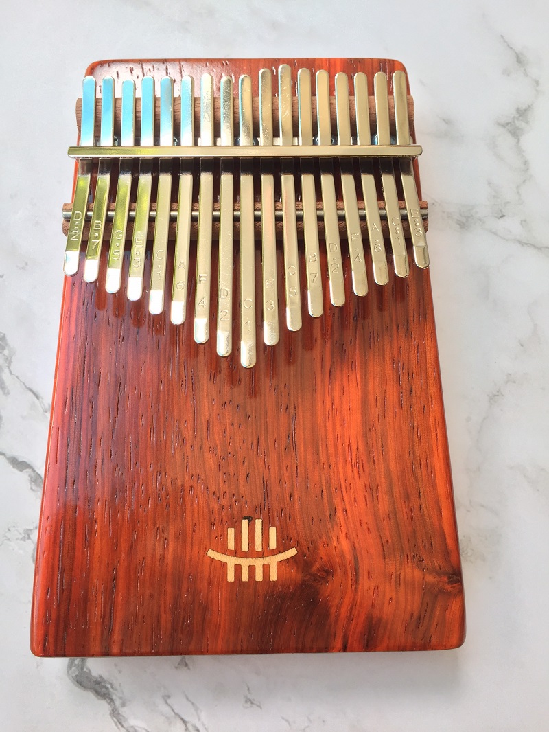Đàn Kalimba 17 Phím Gỗ Nguyên Khối Hoa Lê Đỏ KaLinh Đàn Kalimba 17 Phím Gỗ Nguyên Khối Hoa Lê Đỏ KaLinh