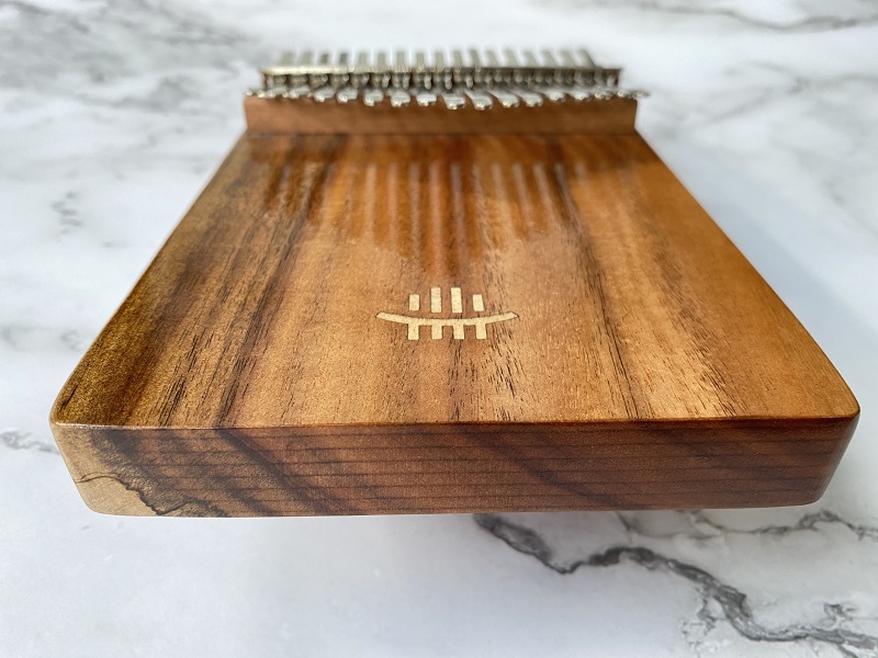 Đàn Kalimba 17 Phím Gỗ Keo Acacia Nguyên Khối KaLinh Đàn Kalimba 17 Phím Gỗ Keo Acacia Nguyên Khối KaLinh