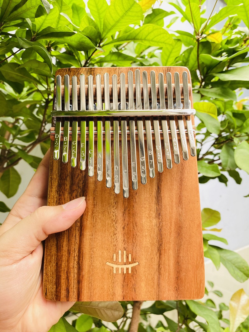 Đàn Kalimba 17 Phím Gỗ Keo Acacia Nguyên Khối KaLinh Đàn Kalimba 17 Phím Gỗ Keo Acacia Nguyên Khối KaLinh
