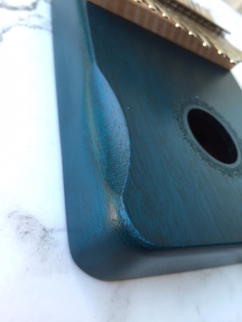 Đàn Kalimba 17 Phím Gỗ Mahogany Bo Góc Classic XinZheng KaLinh Đàn Kalimba 17 Phím Gỗ Mahogany Bo Góc Classic XinZheng KaLinh