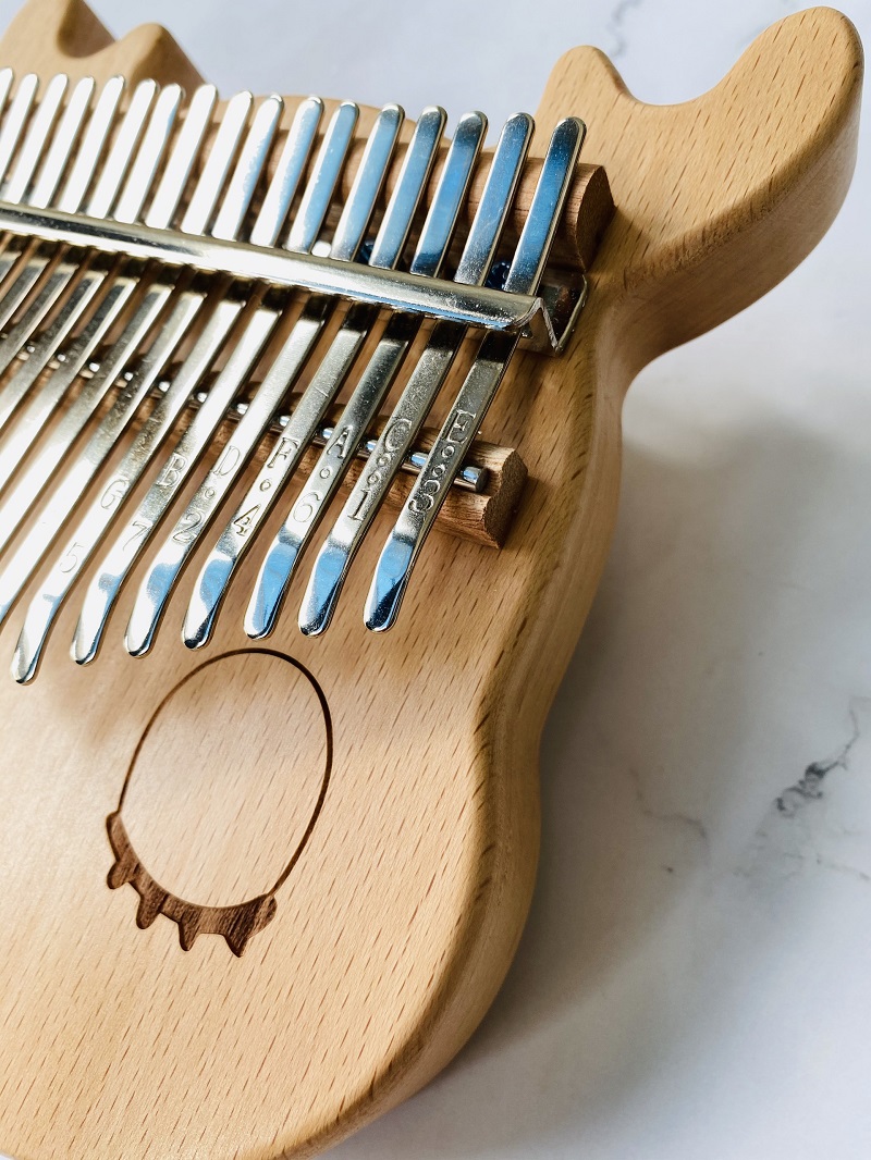Đàn Kalimba 17 Phím Gỗ Mahogany Nguyên Khối Hươu KaLinh Đàn Kalimba 17 Phím Gỗ Mahogany Nguyên Khối Hươu KaLinh