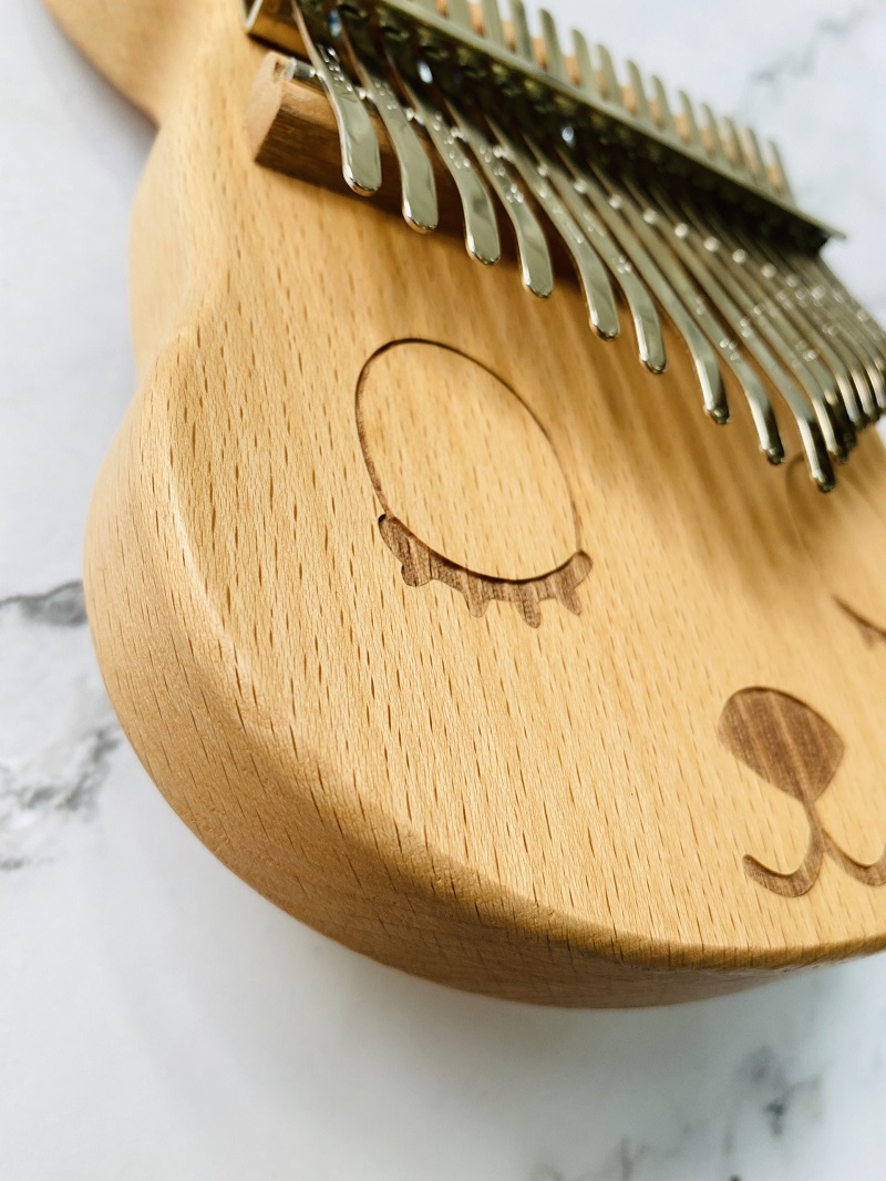 Đàn Kalimba 17 Phím Gỗ Mahogany Nguyên Khối Hươu KaLinh Đàn Kalimba 17 Phím Gỗ Mahogany Nguyên Khối Hươu KaLinh