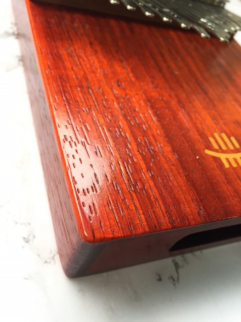 Đàn Kalimba 21 Phím Gỗ Hoa Lê Đỏ Âm Đáy KaLinh Đàn Kalimba 21 Phím Gỗ Hoa Lê Đỏ Âm Đáy KaLinh