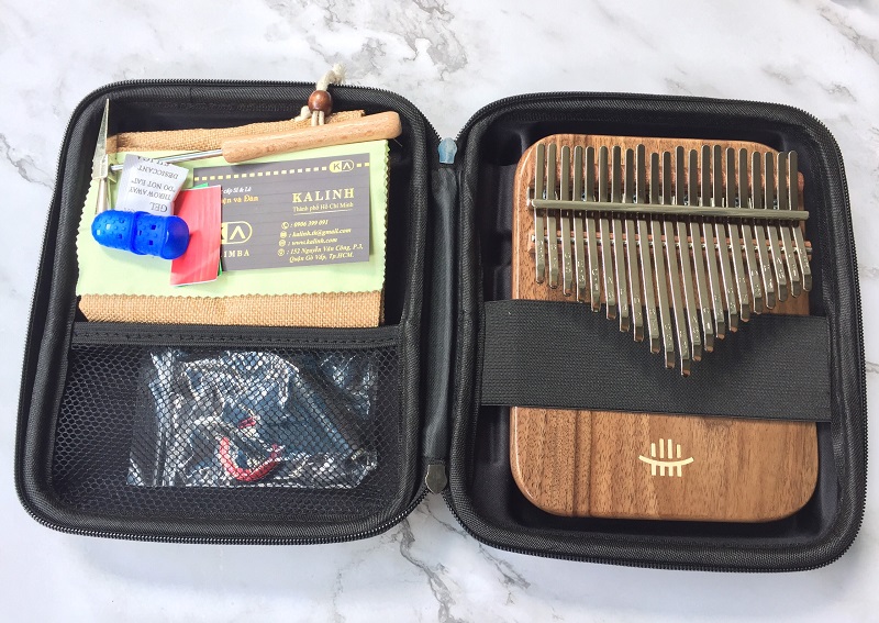 Đàn Kalimba 21 Phím Gỗ Nguyên Khối Walnut KaLinh Đàn Kalimba 21 Phím Gỗ Nguyên Khối Walnut KaLinh