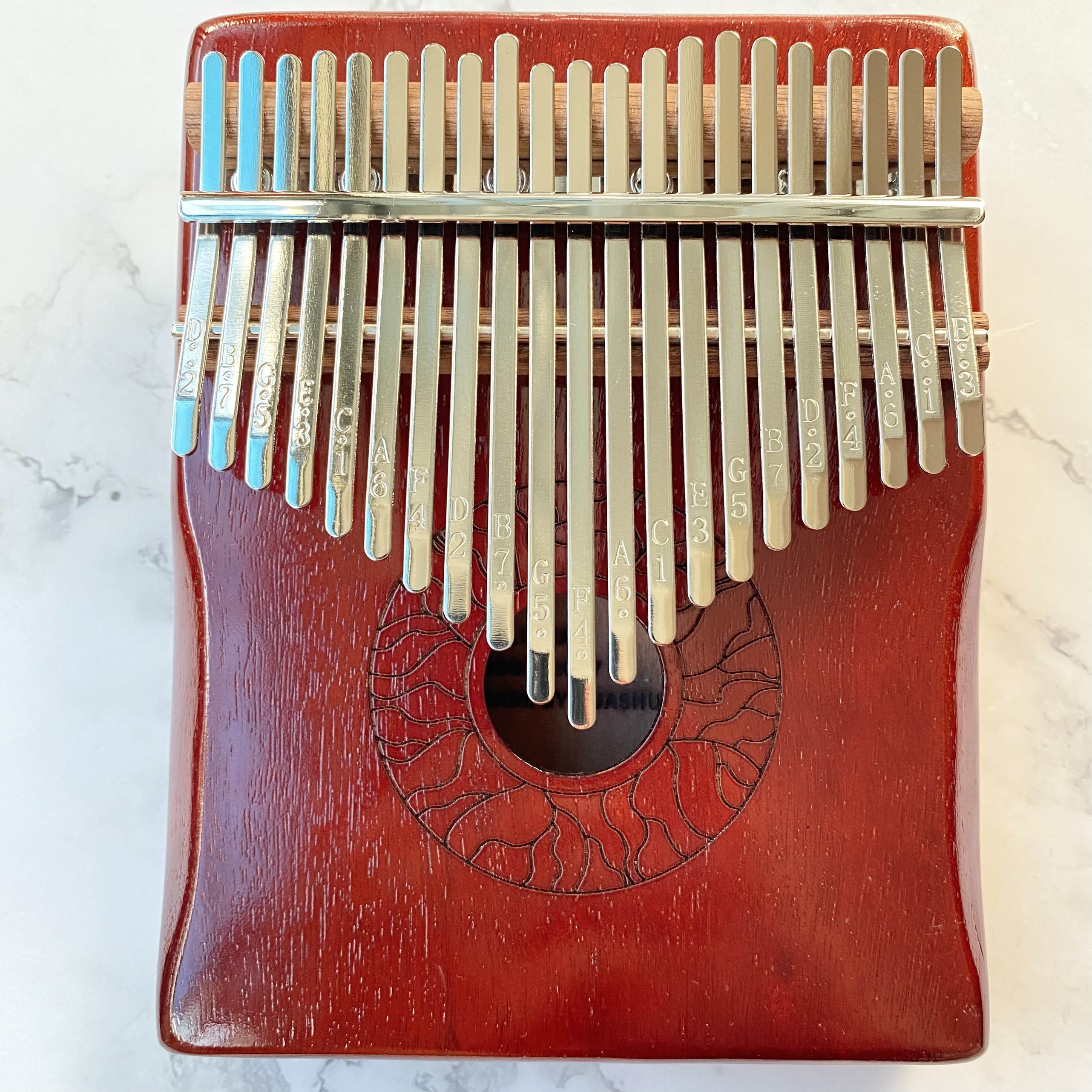 Đàn Kalimba 21 Phím Sen Huashu Mahogany Đỏ Classic Bo Đàn Kalimba 21 Phím Sen Huashu Mahogany Đỏ Classic Bo