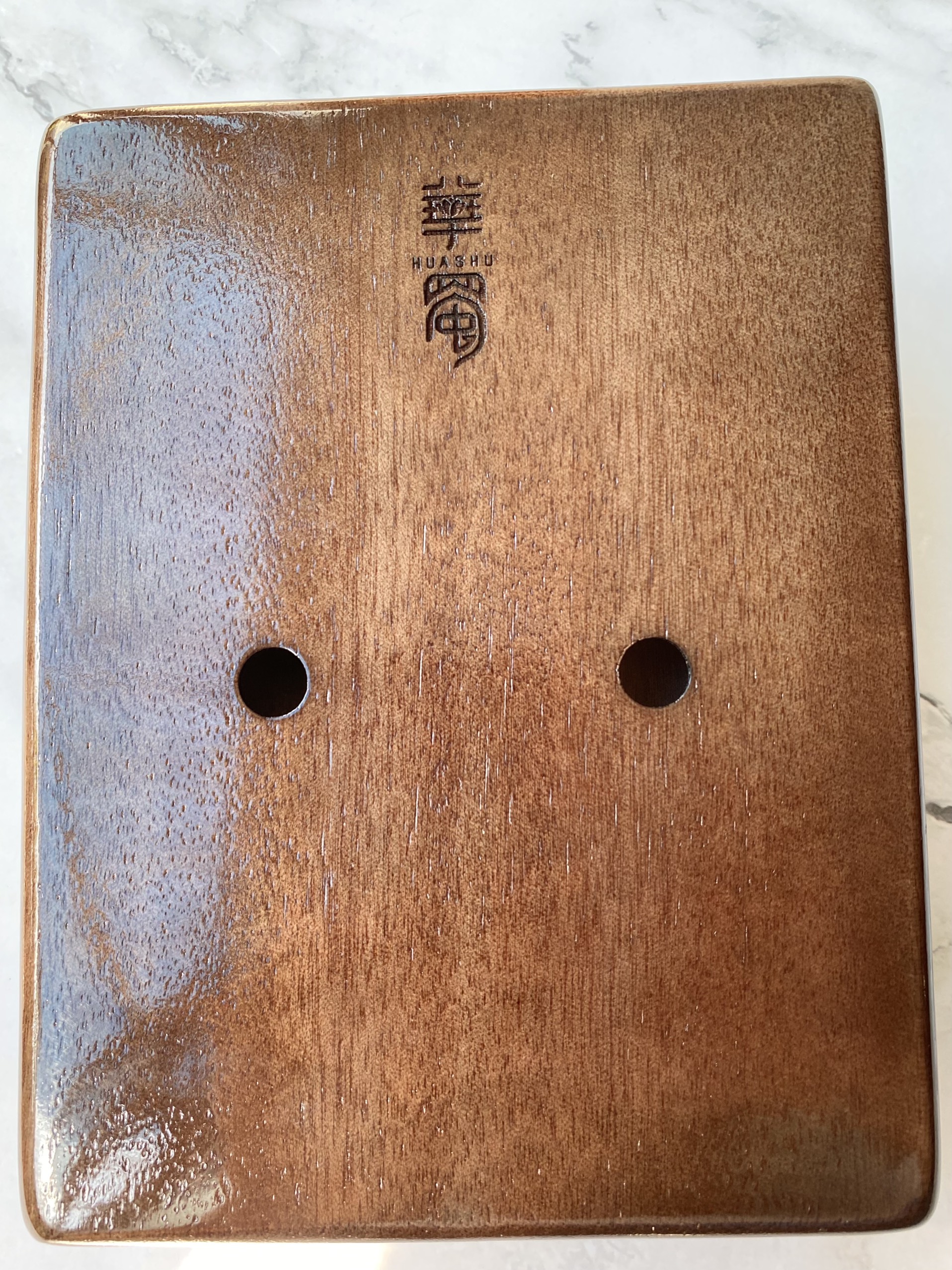 Đàn Kalimba Huashu Classic Gỗ Mahogany Nâu Tròn 21 Phím Đàn Kalimba Huashu Classic Gỗ Mahogany Nâu Tròn 21 Phím