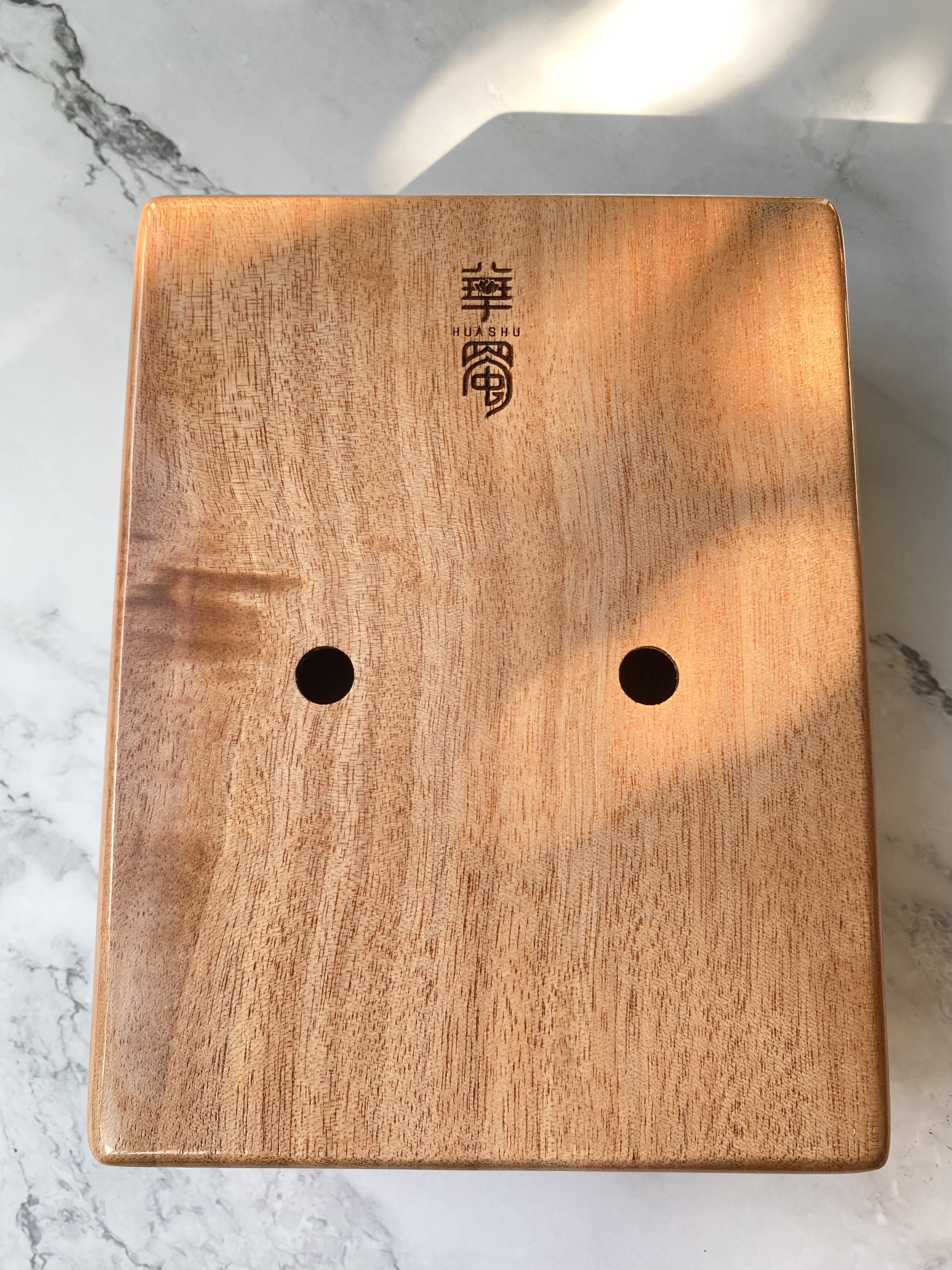Đàn Kalimba Huashu Classic Gỗ Mahogany Nâu Sáng 21 Phím Đàn Kalimba Huashu Classic Gỗ Mahogany Nâu Sáng 21 Phím