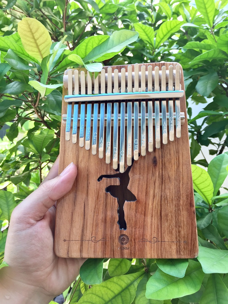Đàn Kalimba 17 Phím Gỗ Mun Ebony Âm Đáy Vũ Công Purm KaLinh Đàn Kalimba 17 Phím Gỗ Mun Ebony Âm Đáy Vũ Công Purm KaLinh