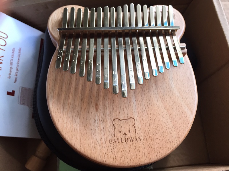 Đàn Kalimba 17 Phím Nguyên Khối Gỗ Sồi Bo Tròn CalloWay KaLinh Đàn Kalimba 17 Phím Nguyên Khối Gỗ Sồi Bo Tròn CalloWay KaLinh