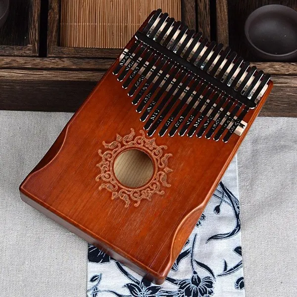 Các cách bảo vệ bộ móng tốt khi chơi đàn Kalimba