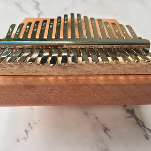 Đàn Kalimba 17 phím gỗ Mahogany Nguyên Khối KaLinh