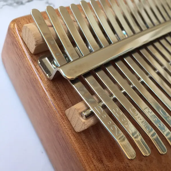 Đàn Kalimba 17 Phím Gỗ Mun Ebony Âm Đáy Vũ Công Purm KaLinh