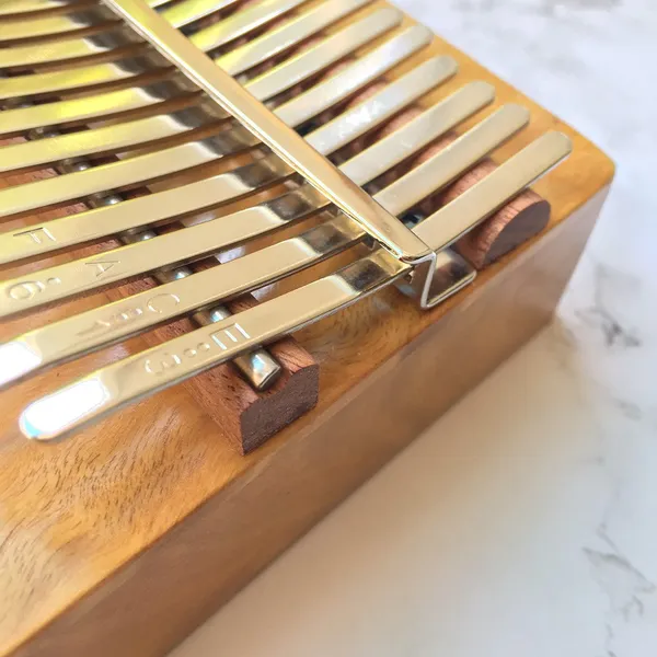 Đàn Kalimba 17 Phím Âm Đáy Gỗ Trinh Nam KaLinh