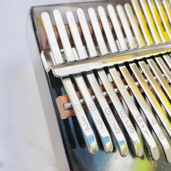 Đàn Kalimba 17 Phím Âm Đáy RoseWood Hluru