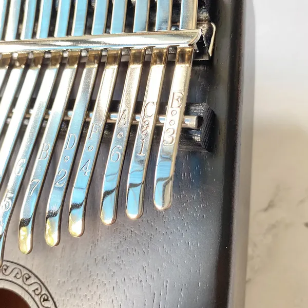 Đàn Kalimba 17 Phím Classic Gỗ Mahogany Bo Cạnh Andrew