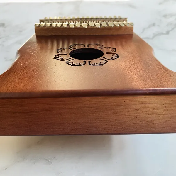 Đàn Kalimba 17 Phím Gỗ Mahogany Sen Phật Classic Andrew KaLinh