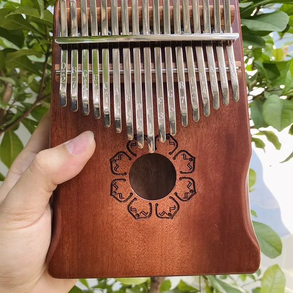 Đàn Kalimba 17 Phím Gỗ Mahogany Sen Phật Classic Andrew KaLinh
