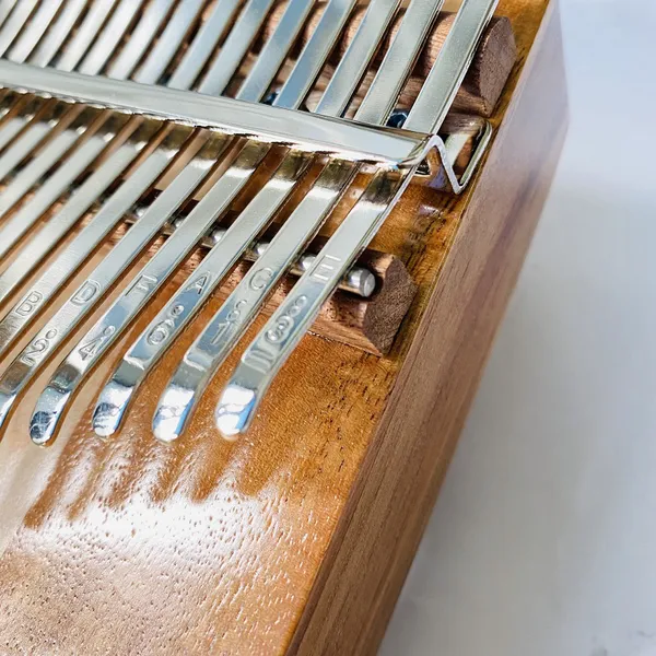 Đàn Kalimba 17 Phím Gỗ Phong + Keo Acacia Classic KaLinh