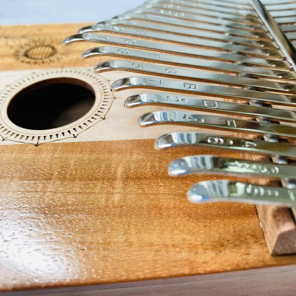Đàn Kalimba 17 Phím Gỗ Phong + Keo Acacia Classic KaLinh