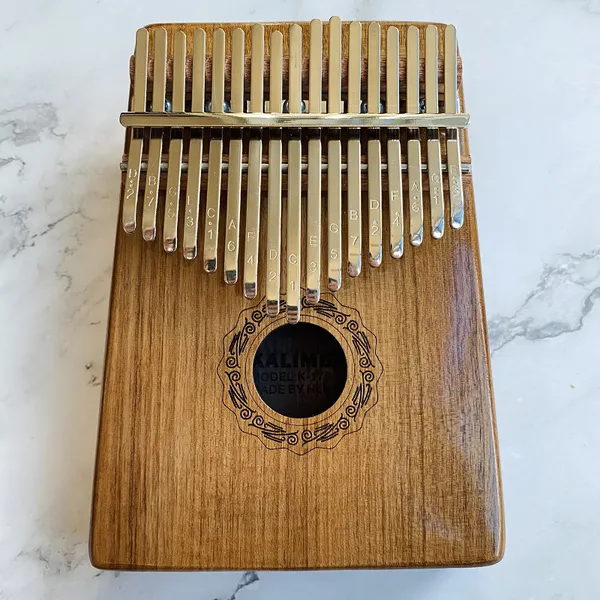 Đàn Kalimba 17 Phím Gỗ Óc Chó Classic Hluru KaLinh