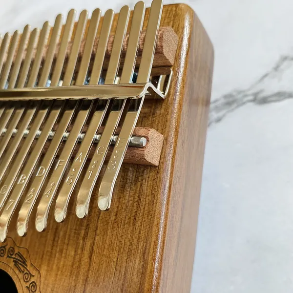 Đàn Kalimba 17 Phím Gỗ Óc Chó Classic Hluru KaLinh
