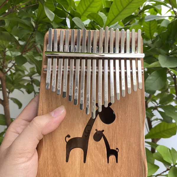 Đàn Kalimba 17 Phím Gỗ Mahogany Hươu Cao Cổ Classic KaLinh