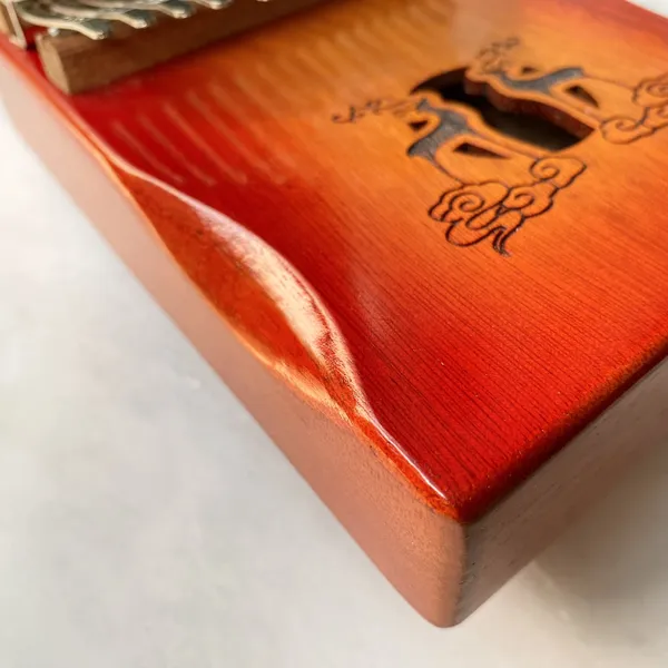Đàn Kalimba 17 Phím Classic Mahogany Đỏ Hươu Đôi Hluru