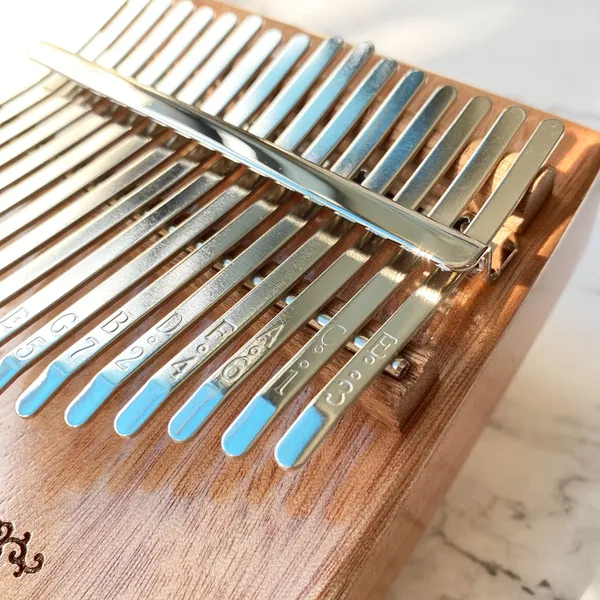 Đàn Kalimba 17 Phím Classic Mahogany Nâu Hươu Đôi Hluru