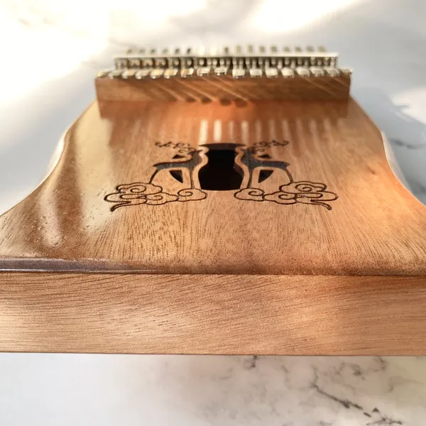 Đàn Kalimba 17 Phím Classic Mahogany Nâu Hươu Đôi Hluru