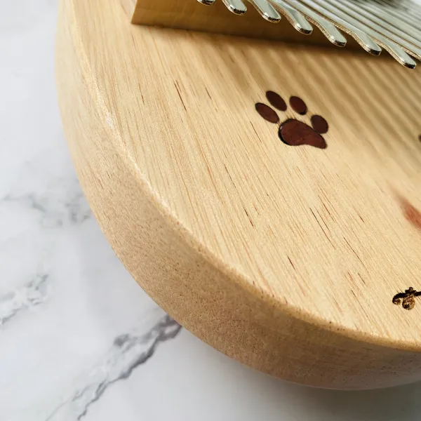 Đàn Kalimba 17 Phím Gỗ Phong/Mahogayny Nguyên Khối Khảm Vết Chân KaLinh