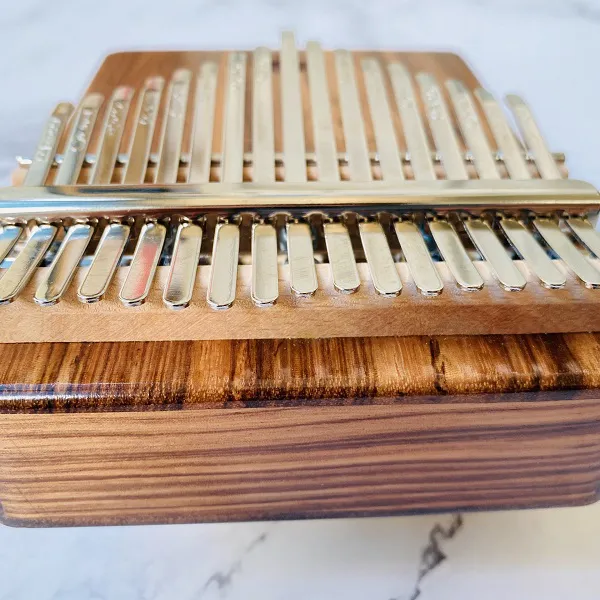Đàn Kalimba 17 Phím Gỗ Mun Ebony Âm Đáy KaLinh