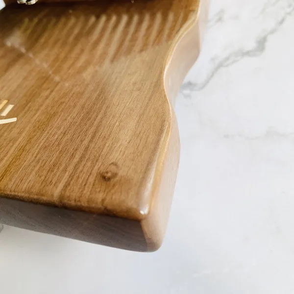 Đàn Kalimba 17 Phím Gỗ Nguyên Khối Bo Eo Walnut KaLinh