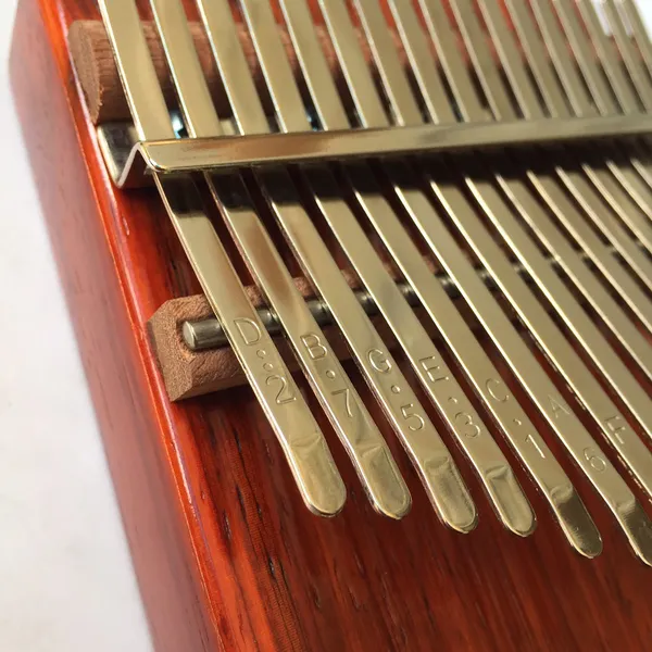 Đàn Kalimba 17 Phím Gỗ Nguyên Khối Hoa Lê Đỏ KaLinh
