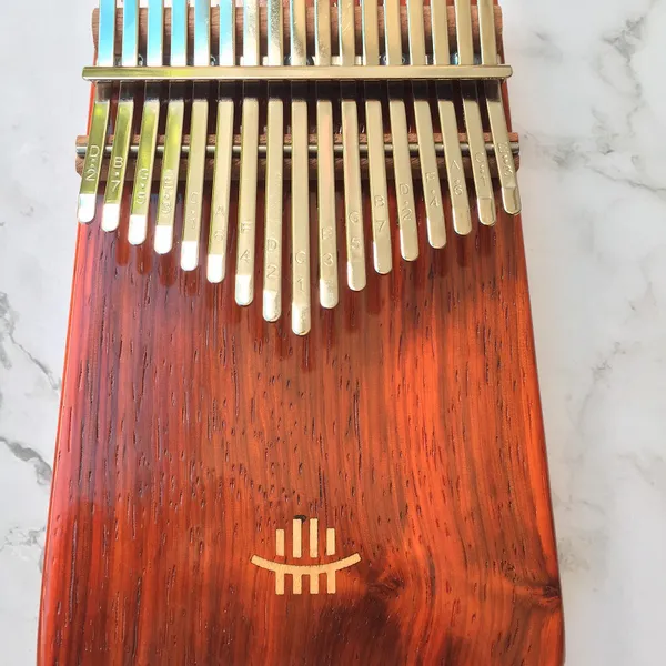 Đàn Kalimba 17 Phím Gỗ Nguyên Khối Hoa Lê Đỏ KaLinh