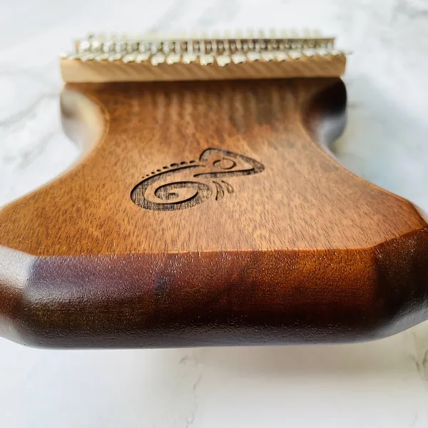 Đàn Kalimba 21 Phím Gỗ Keo Acacia Nguyên Khối Kameleon KaLinh