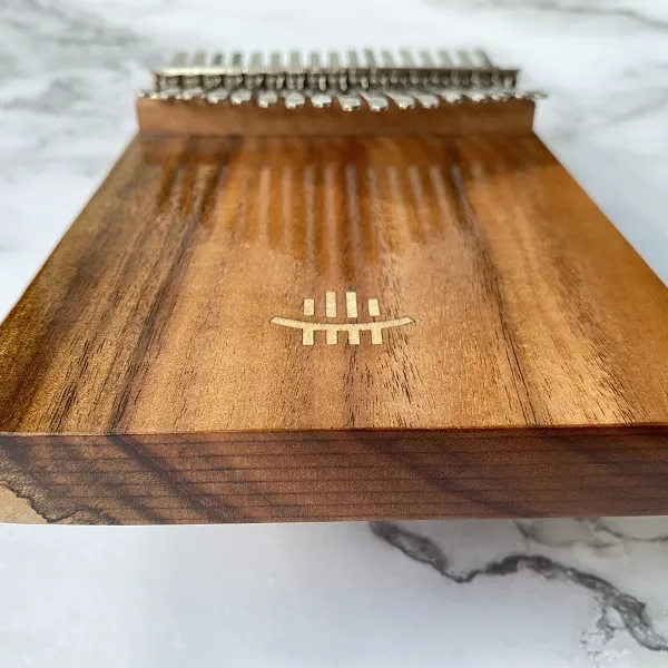 Đàn Kalimba 17 Phím Gỗ Keo Acacia Nguyên Khối KaLinh