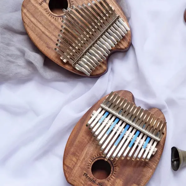 Đàn Kalimba 17 Phím Gỗ Sapele Cổ Điển Gấu Mèo BrightSun