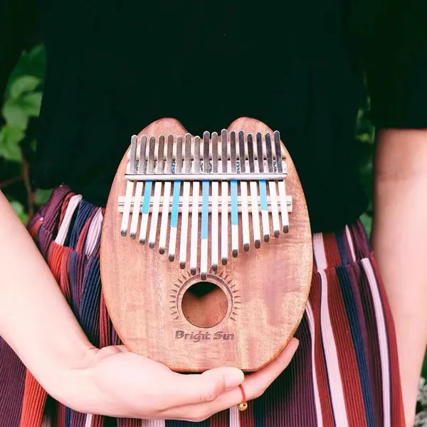 Đàn Kalimba 17 Phím Gỗ Sapele Cổ Điển Gấu Mèo BrightSun