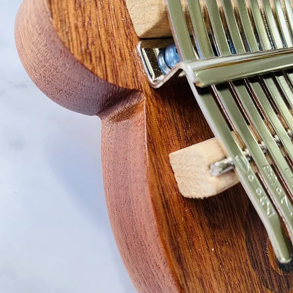 Đàn Kalimba 17 Phím Gỗ Sapele Nguyên Khối Gấu KaLinh